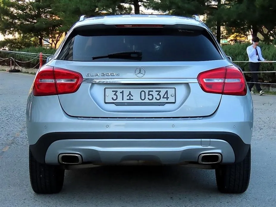 Mercedes-Benz GLA-Class