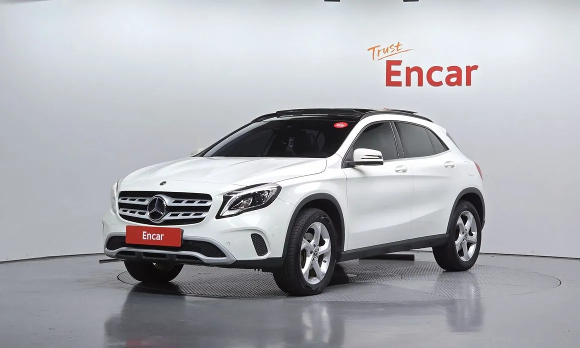 Mercedes-Benz GLA-Class