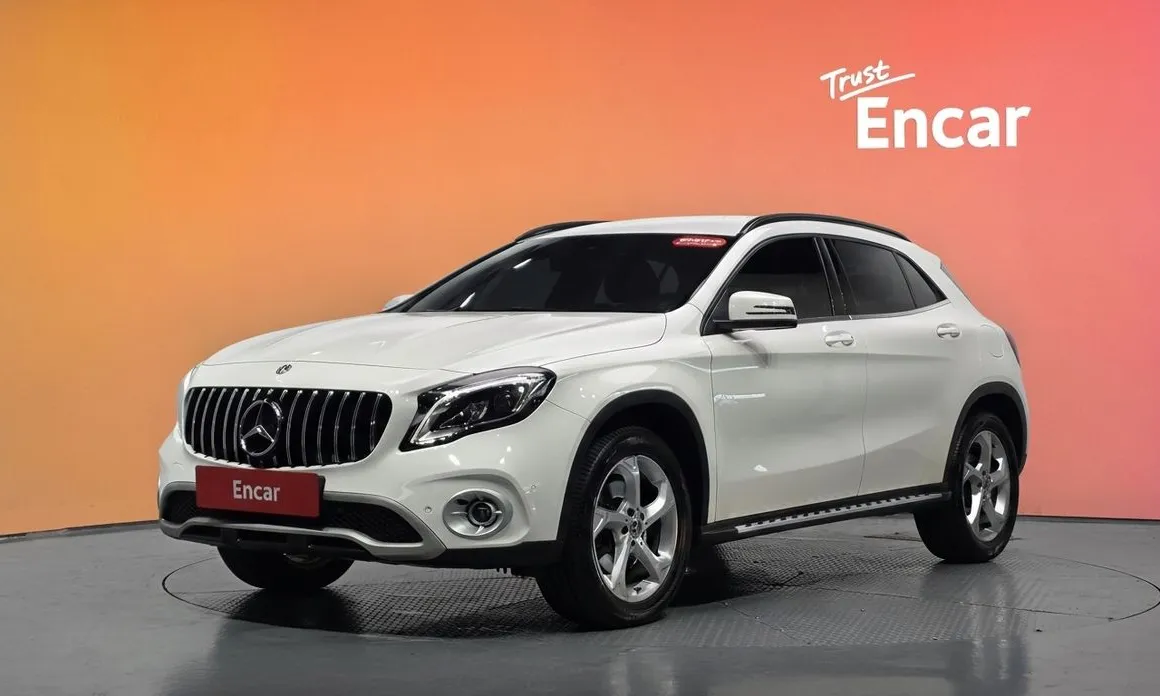 Mercedes-Benz GLA-Class