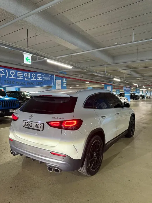 Mercedes-Benz GLA-Class