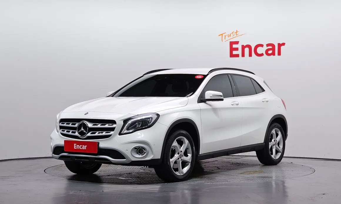 Mercedes-Benz GLA-Class