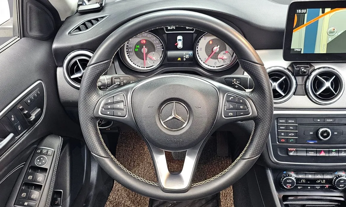 Mercedes-Benz GLA-Class