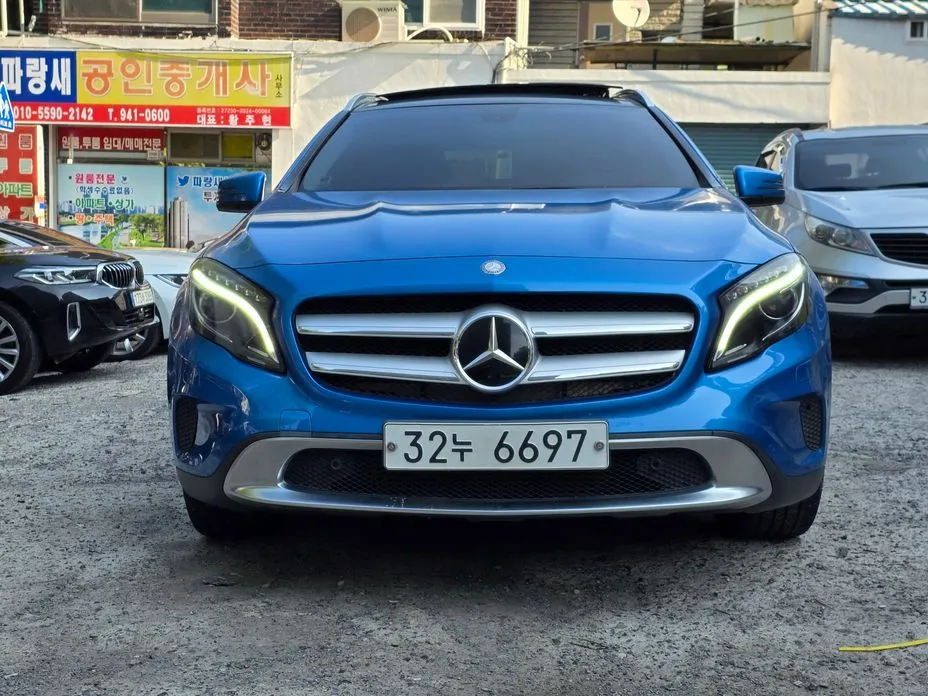 Mercedes-Benz GLA-Class