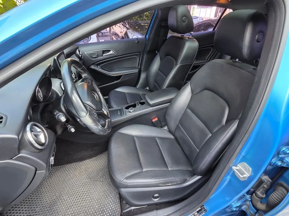 Mercedes-Benz GLA-Class