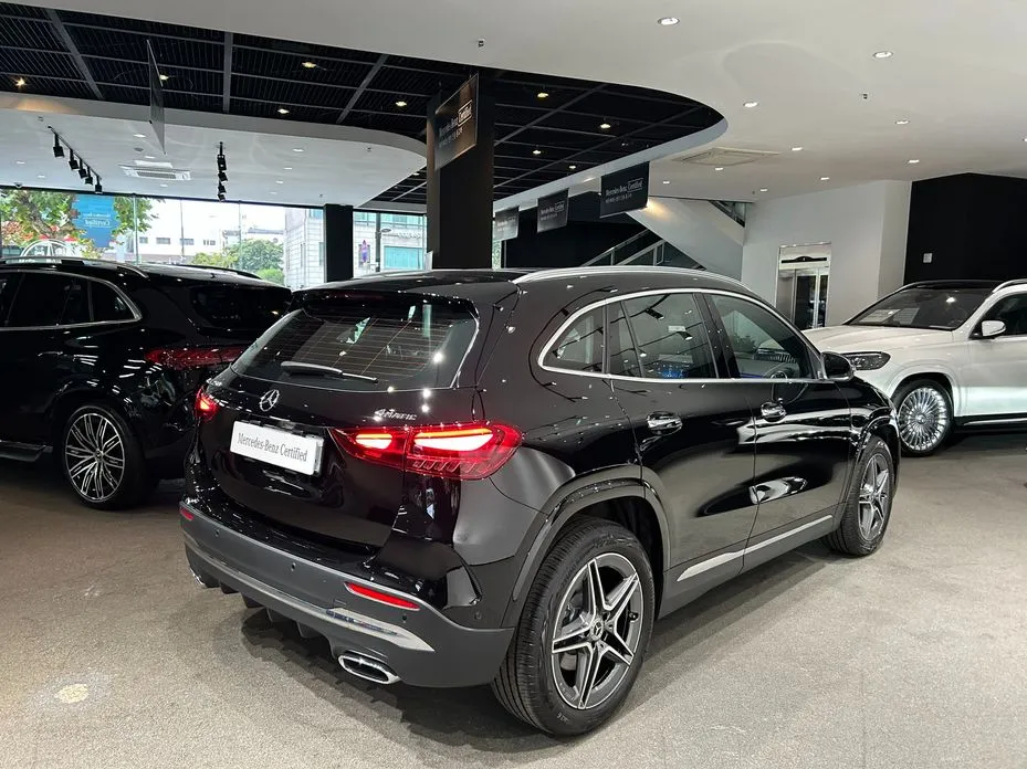 Mercedes-Benz GLA-Class