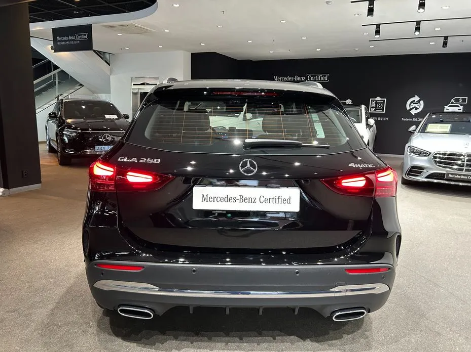 Mercedes-Benz GLA-Class