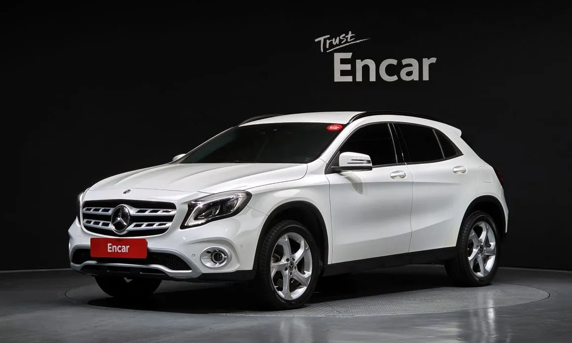 Mercedes-Benz GLA-Class