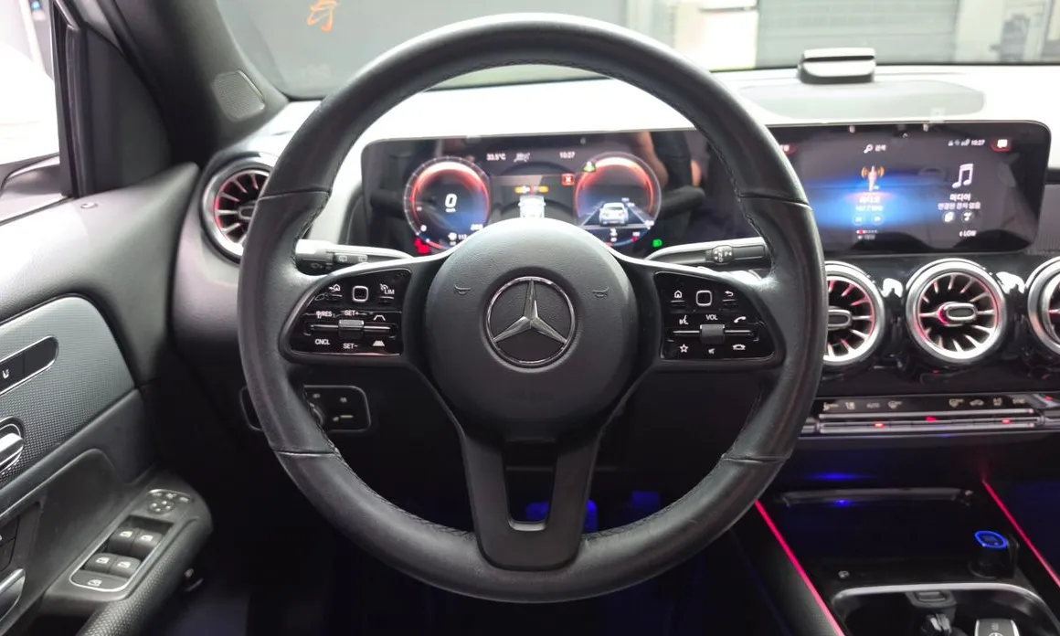 Mercedes-Benz GLB-Class