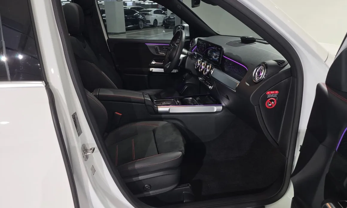 Mercedes-Benz GLB-Class