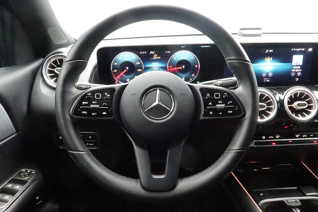Mercedes-Benz GLB-Class