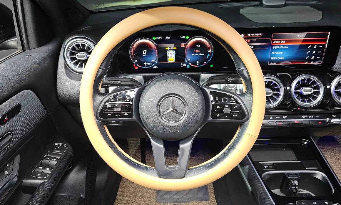 Mercedes-Benz GLB-Class