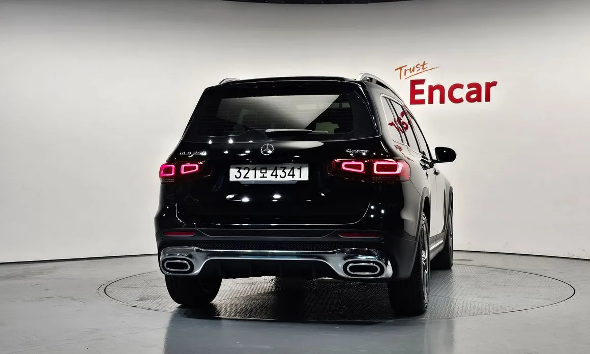 Mercedes-Benz GLB-Class