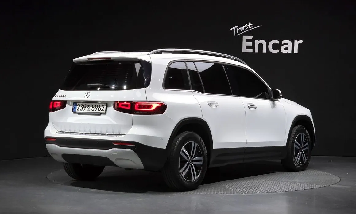Mercedes-Benz GLB-Class