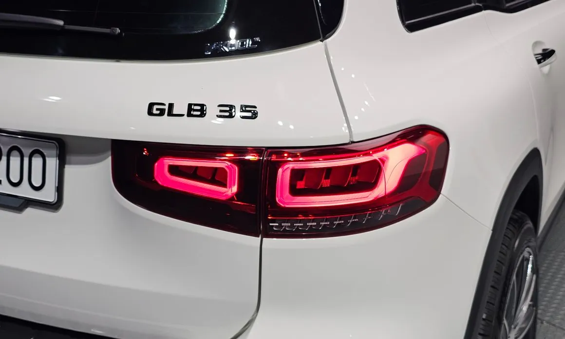 Mercedes-Benz GLB-Class