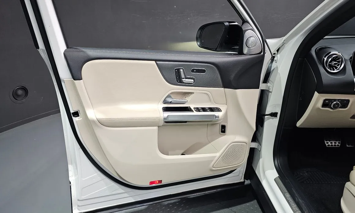 Mercedes-Benz GLB-Class