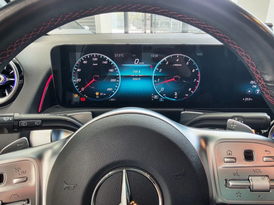 Mercedes-Benz GLB-Class