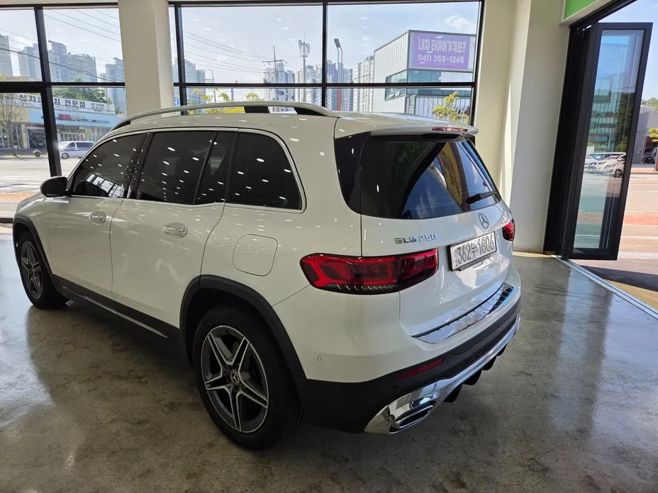 Mercedes-Benz GLB-Class