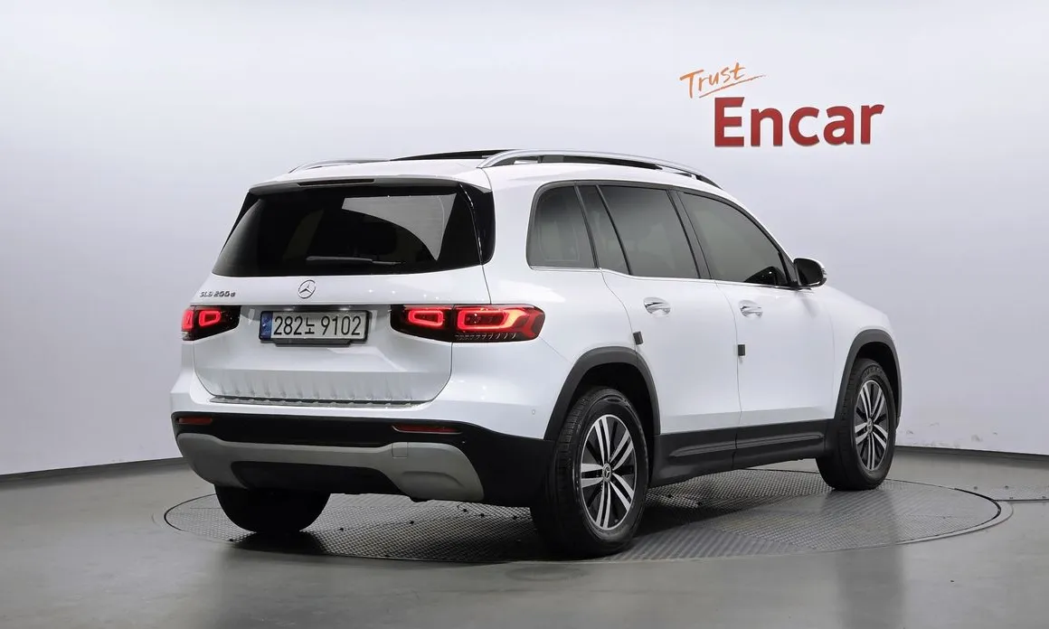 Mercedes-Benz GLB-Class