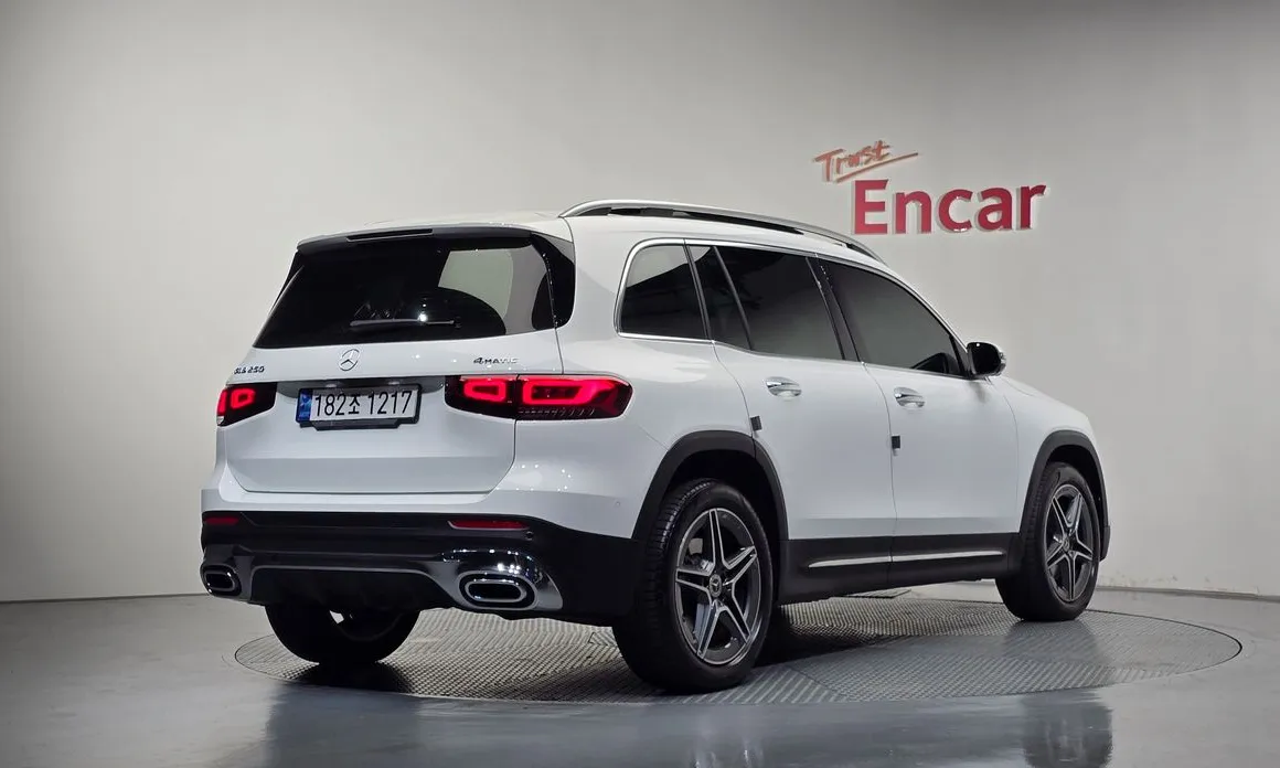 Mercedes-Benz GLB-Class