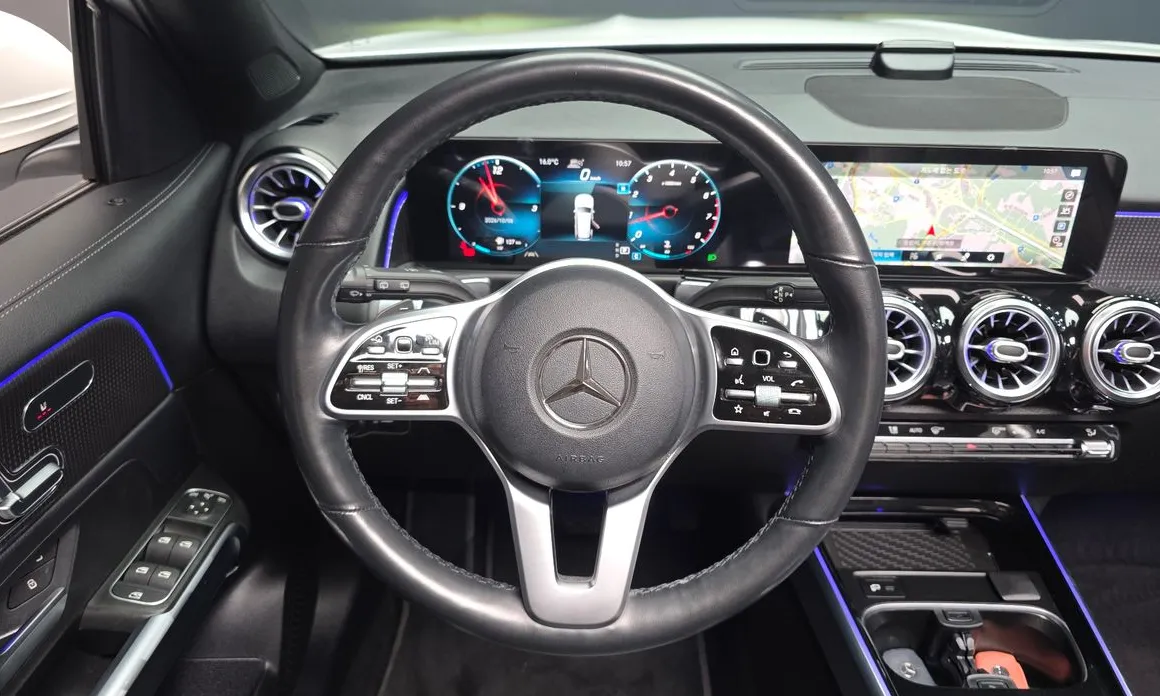 Mercedes-Benz GLB-Class