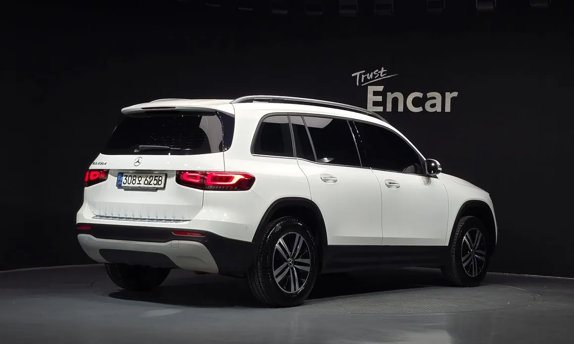 Mercedes-Benz GLB-Class