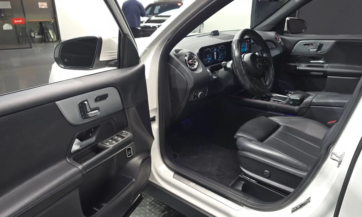 Mercedes-Benz GLB-Class