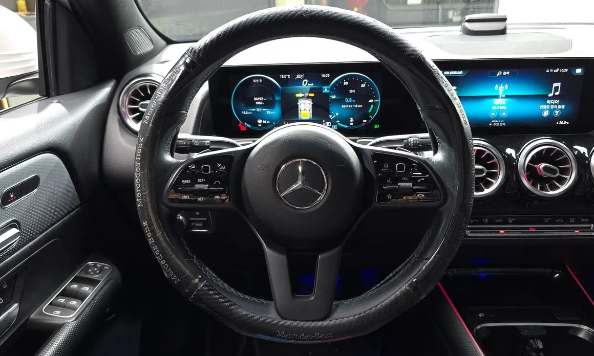 Mercedes-Benz GLB-Class