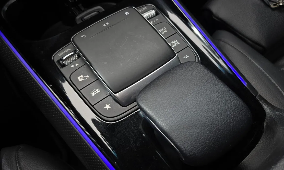 Mercedes-Benz GLB-Class
