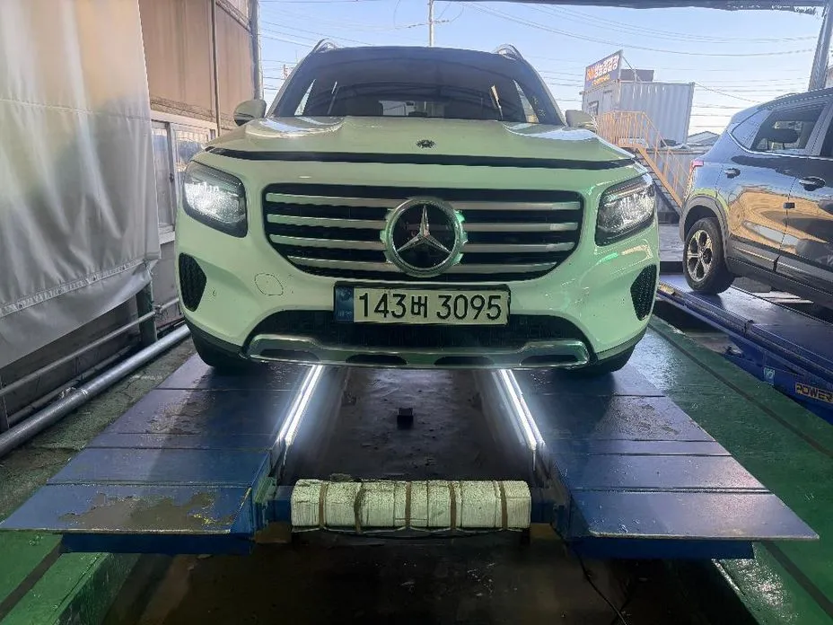 Mercedes-Benz GLB-Class