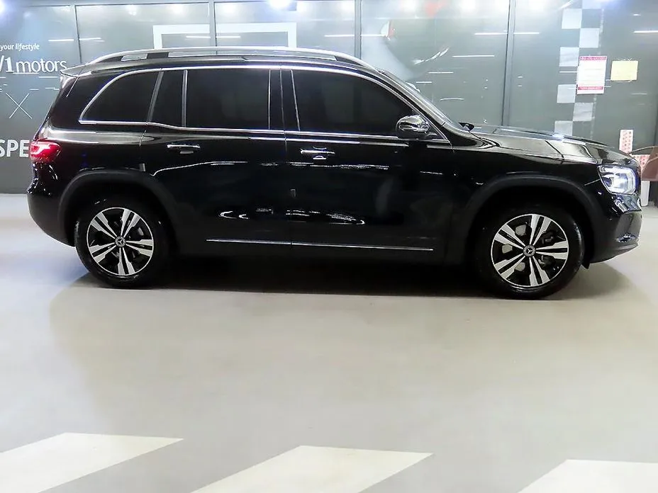 Mercedes-Benz GLB-Class