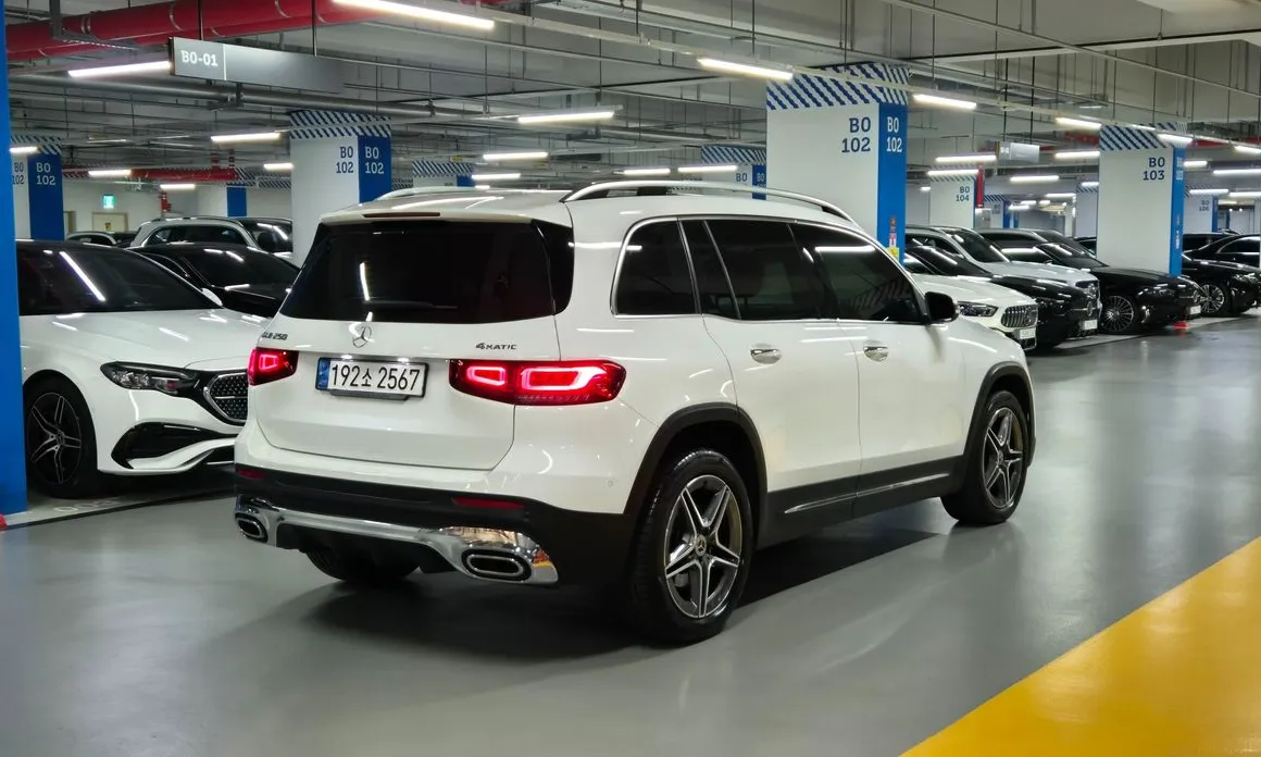Mercedes-Benz GLB-Class