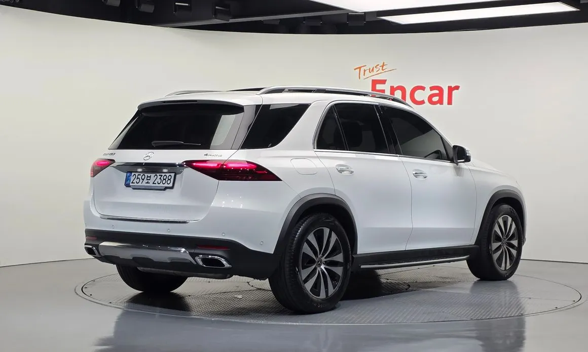 Mercedes-Benz GLE-Class