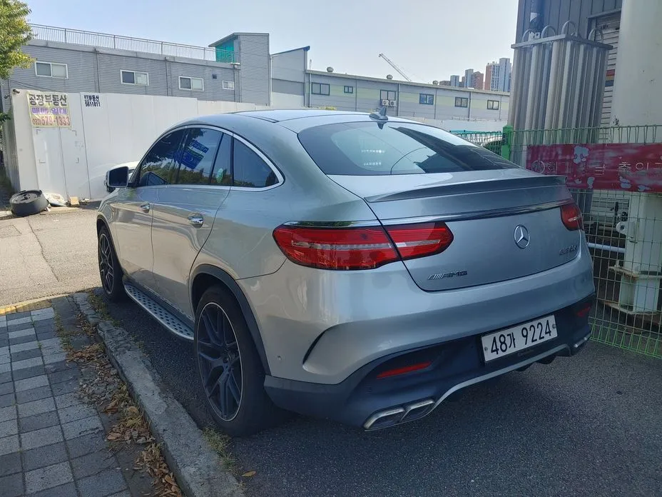 Mercedes-Benz GLE-Class