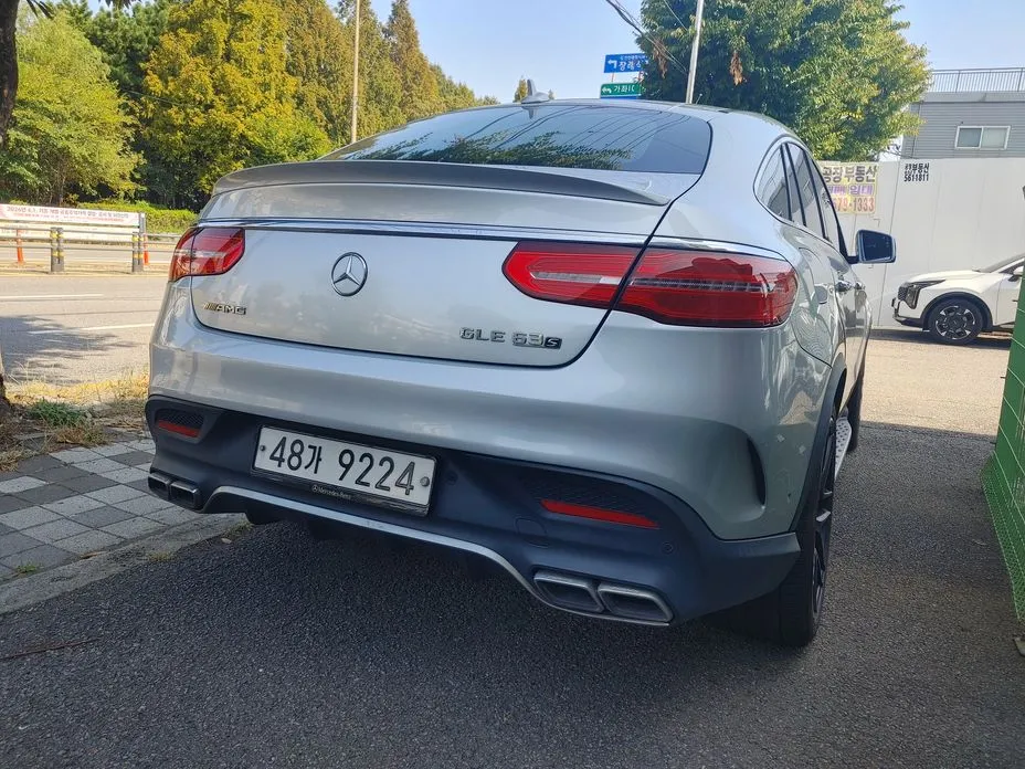 Mercedes-Benz GLE-Class