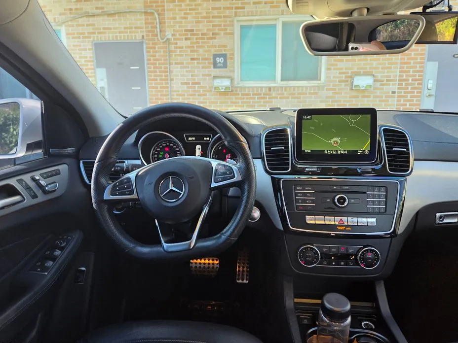 Mercedes-Benz GLE-Class
