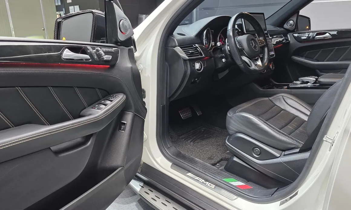 Mercedes-Benz GLE-Class