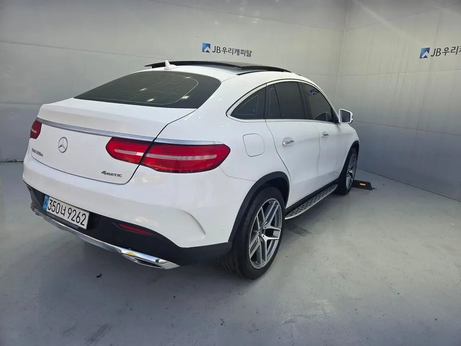Mercedes-Benz GLE-Class