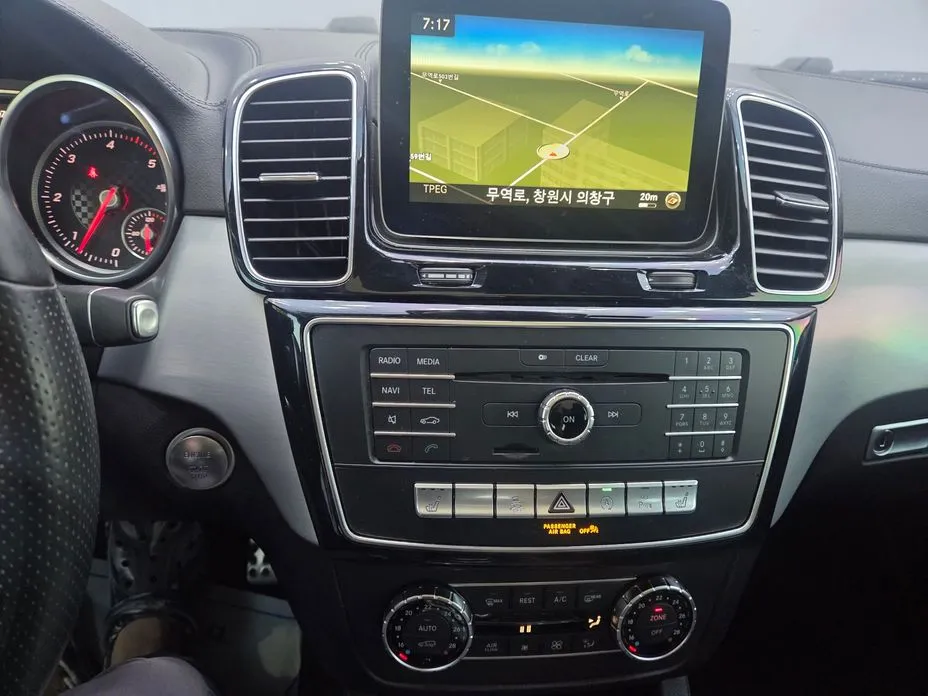Mercedes-Benz GLE-Class
