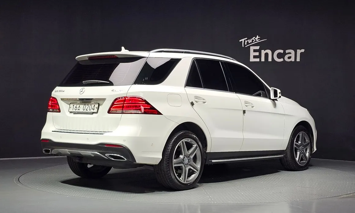 Mercedes-Benz GLE-Class
