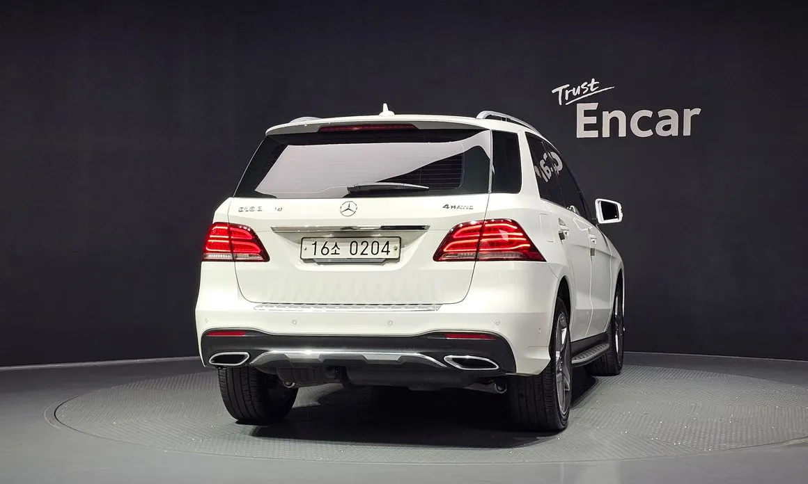 Mercedes-Benz GLE-Class