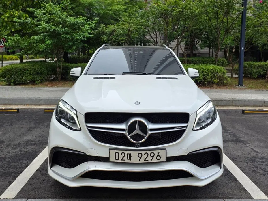 Mercedes-Benz GLE-Class