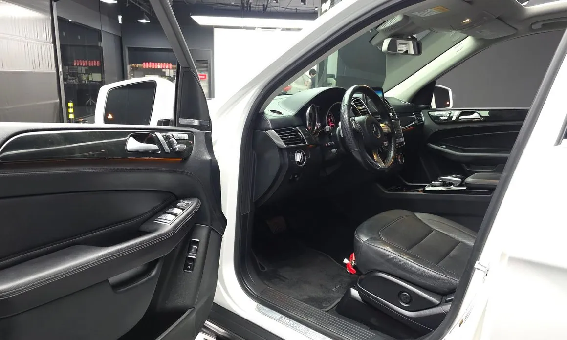 Mercedes-Benz GLS-Class