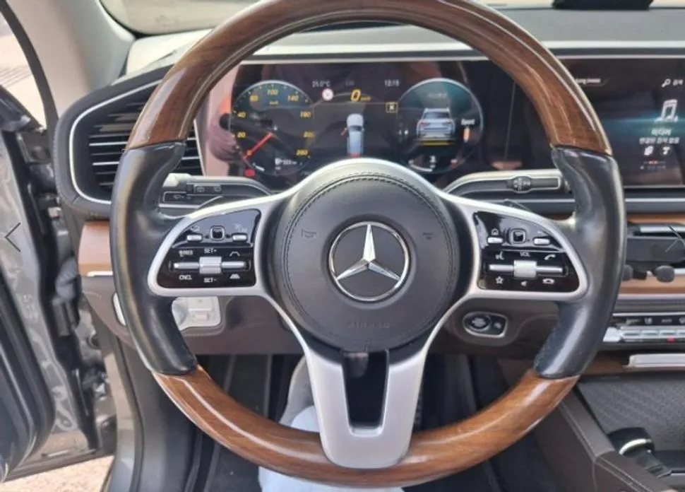 Mercedes-Benz GLS-Class