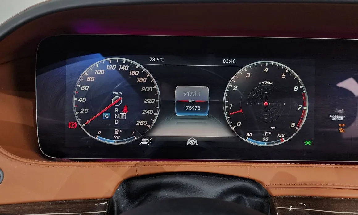 Mercedes-Benz S-Class