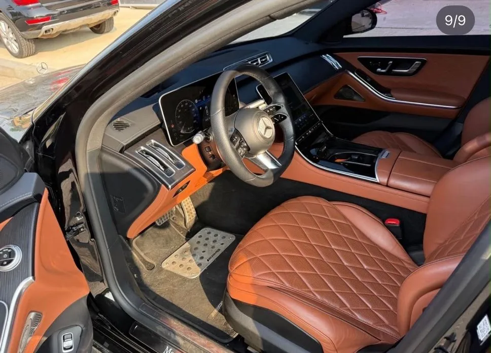 Mercedes-Benz S-Class