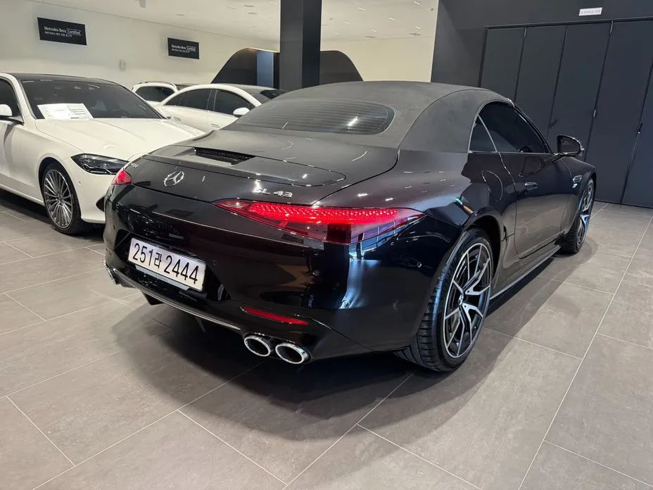 Mercedes-Benz SL-Class