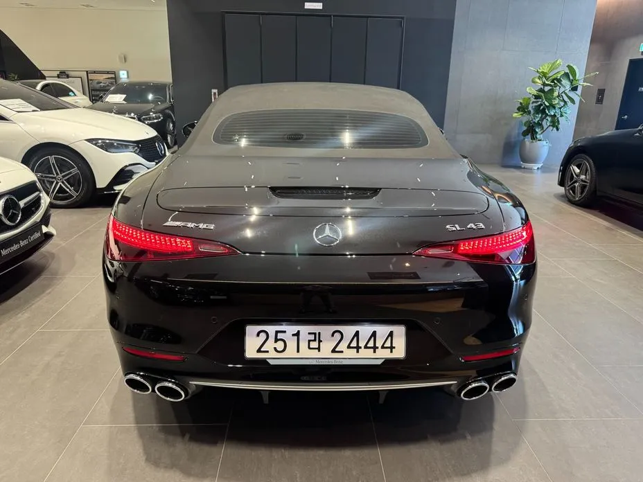 Mercedes-Benz SL-Class