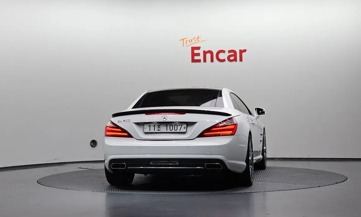 Mercedes-Benz SL-Class