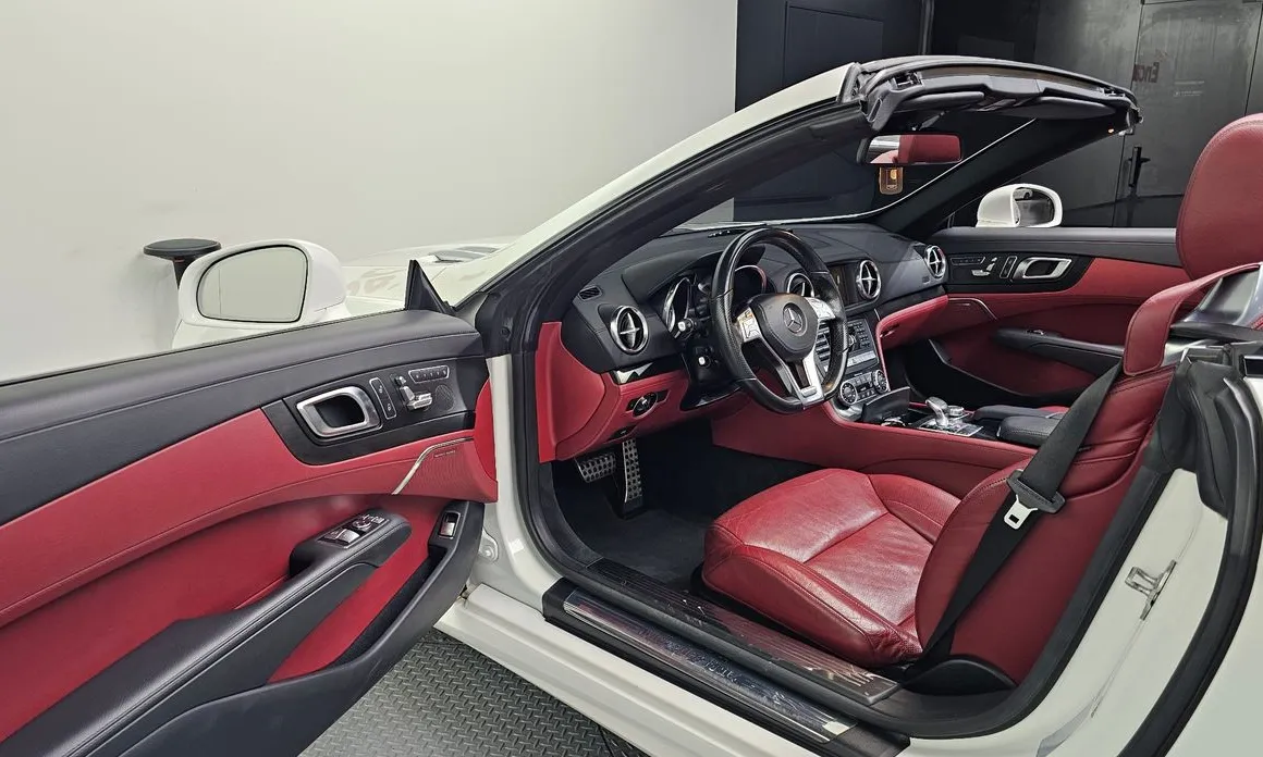 Mercedes-Benz SL-Class