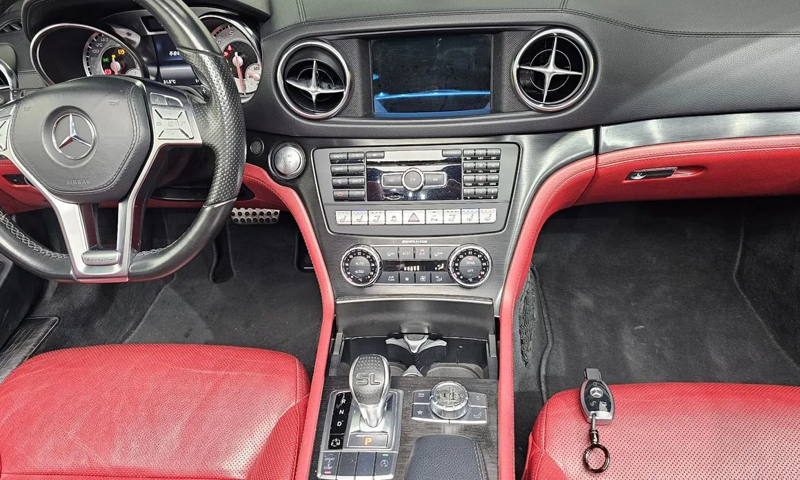 Mercedes-Benz SL-Class